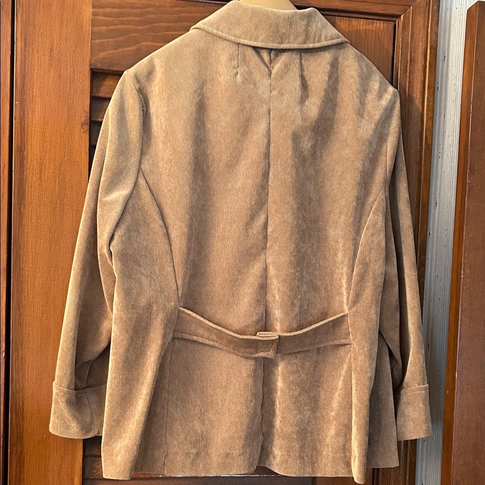 J.W. TRECI AUTUMN JACKET - Picture 6 of 7